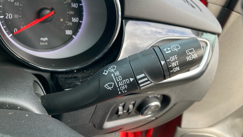 Vauxhall Astra 1.4T 16V 150 SRi 5dr Petrol Hatchback